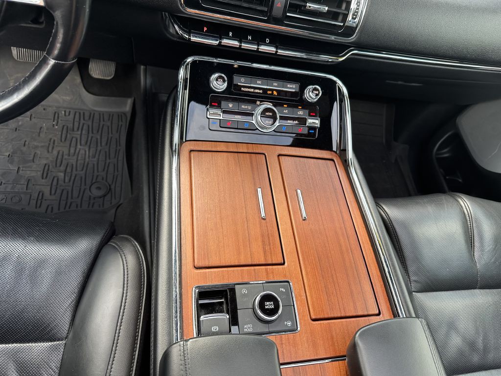 2018 Lincoln Navigator Image 23