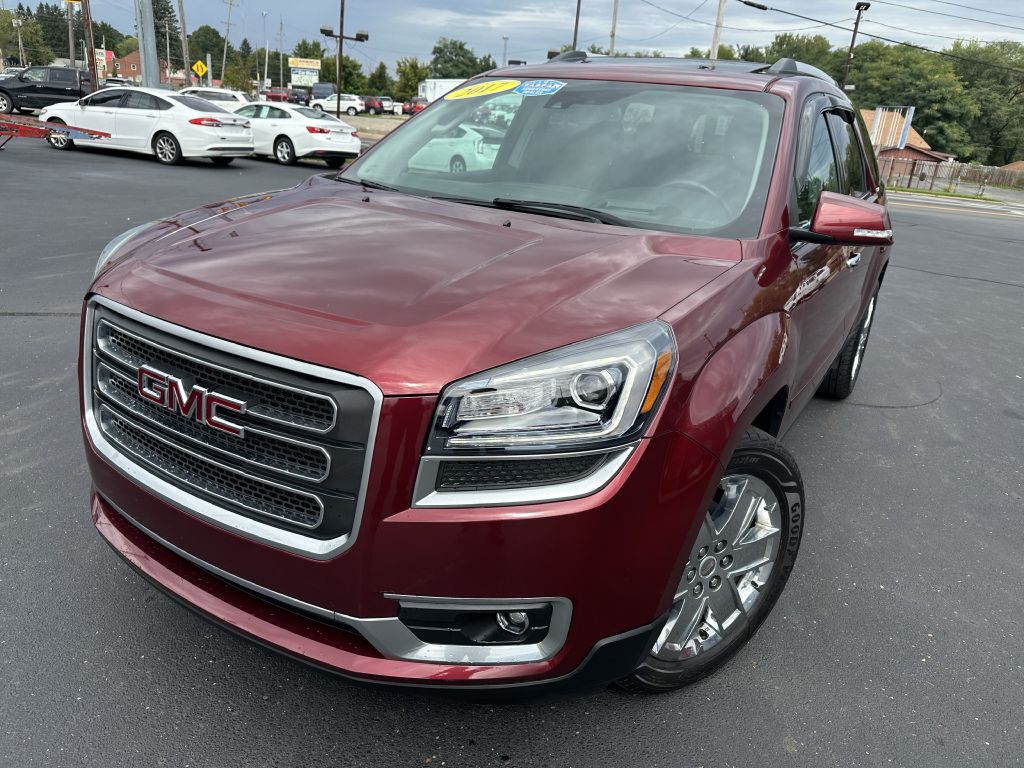 2017 GMC Acadia Image 2