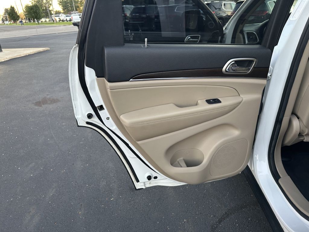 2014 Jeep Grand Cherokee Image 22