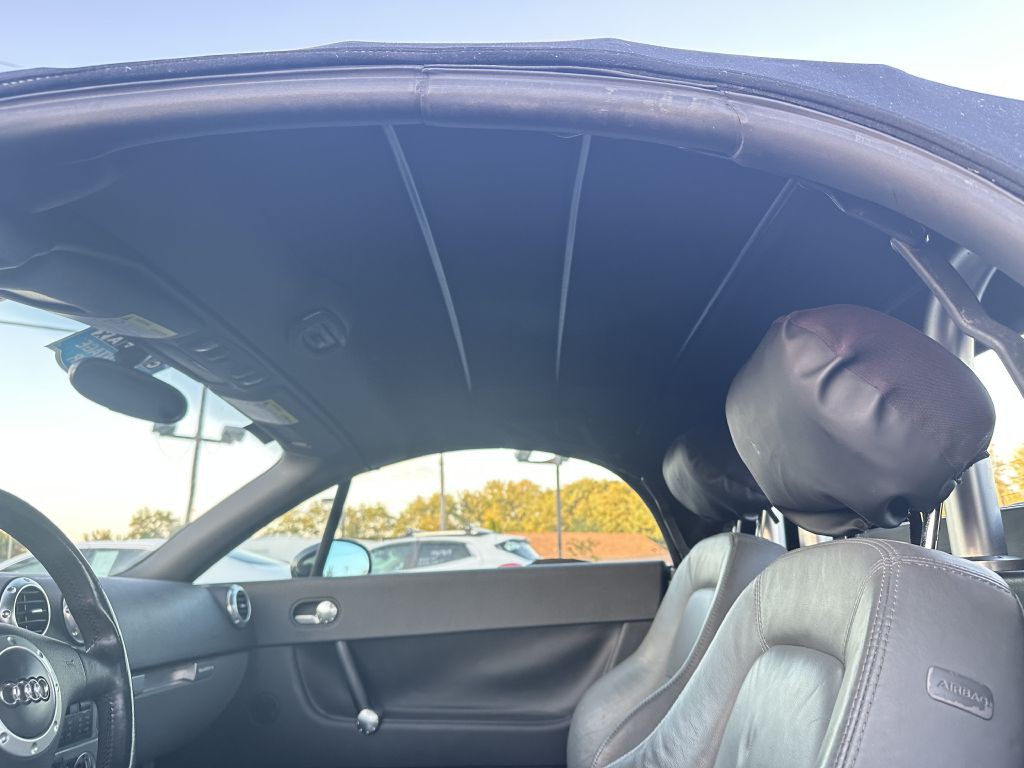 2001 Audi TT Image 21
