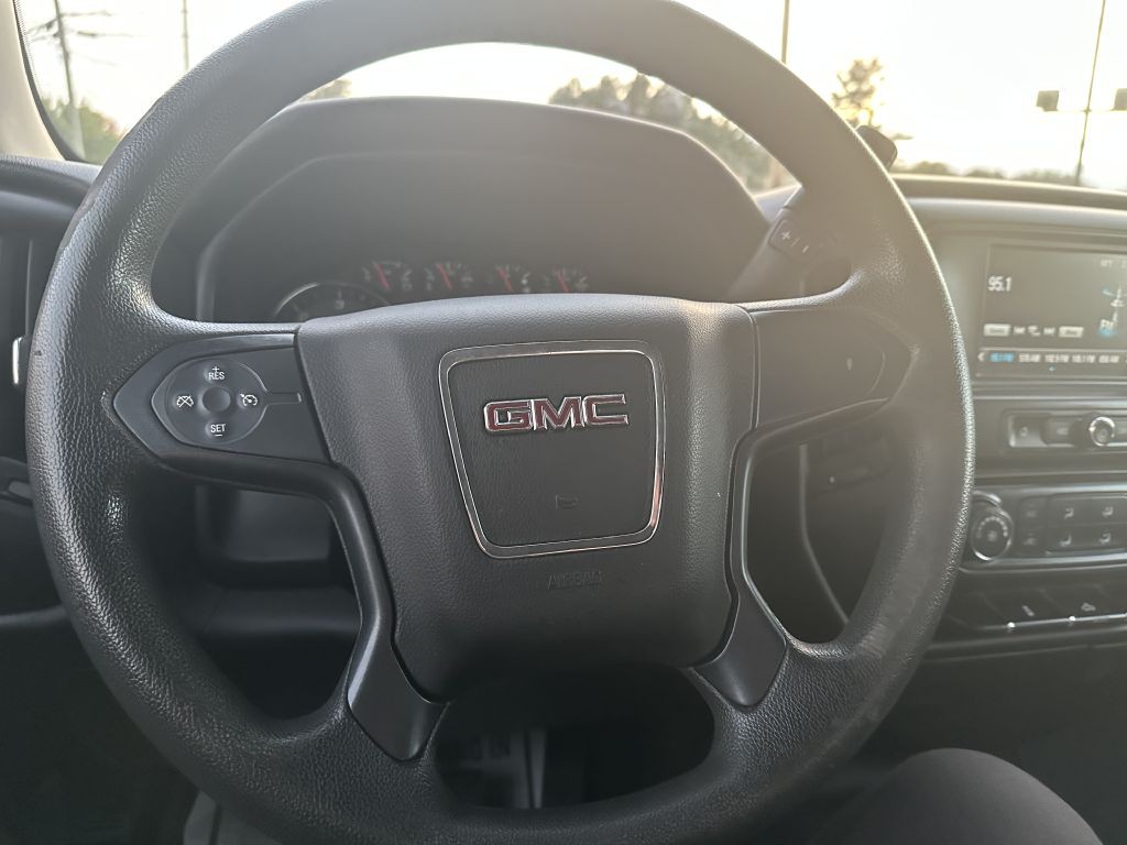 2017 GMC Sierra Image 11