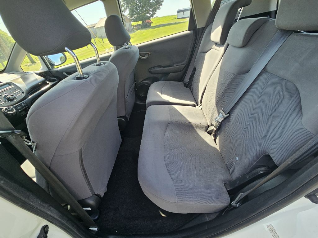 2011 Honda Fit Image 6