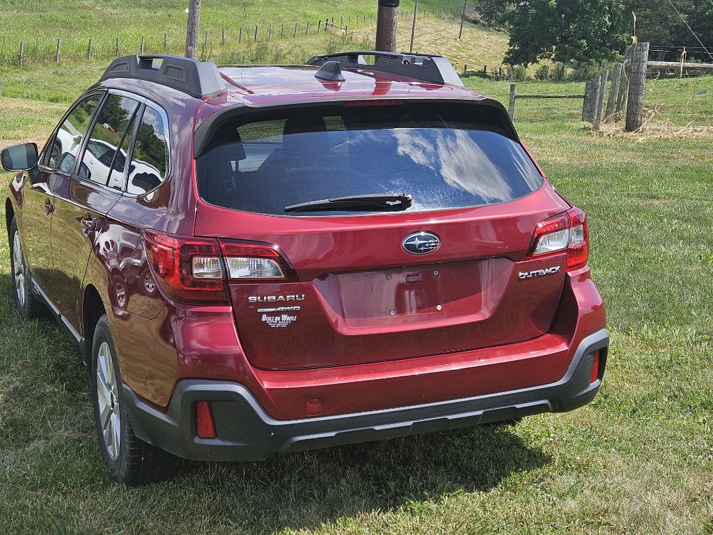 2019 Subaru Outback Image 2