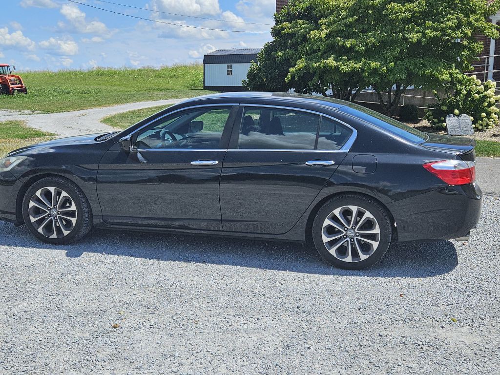 2015 Honda Accord Image 1