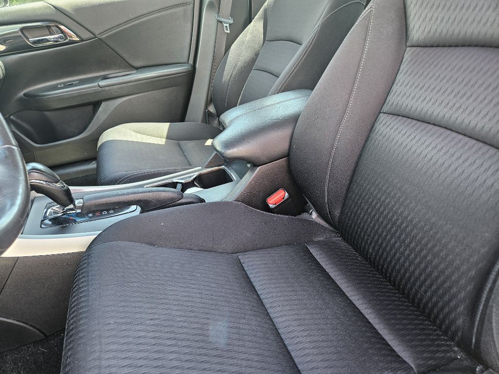 2015 Honda Accord Image 6