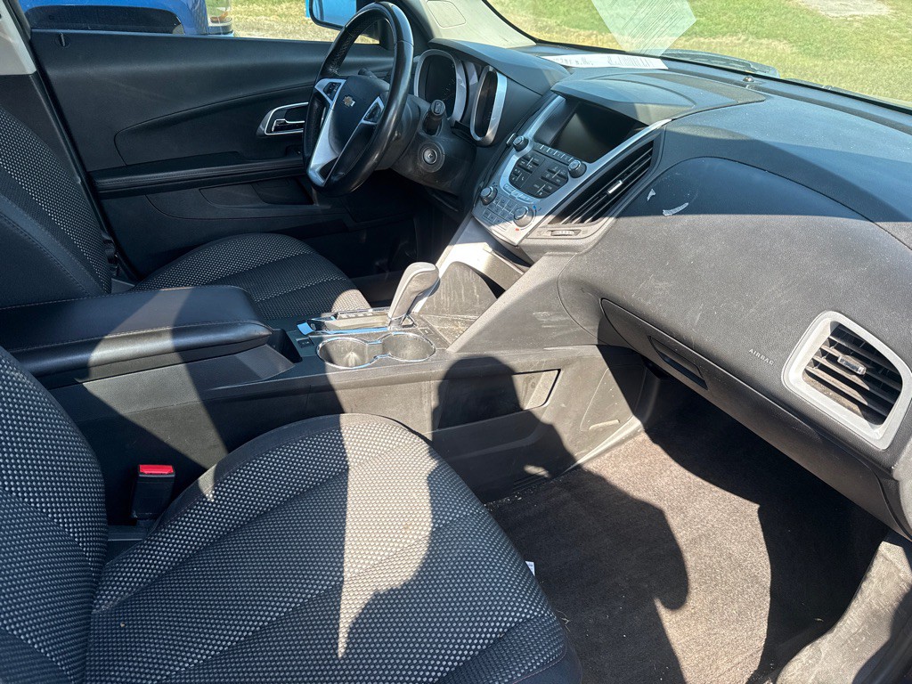 2015 Chevrolet Equinox Image 2