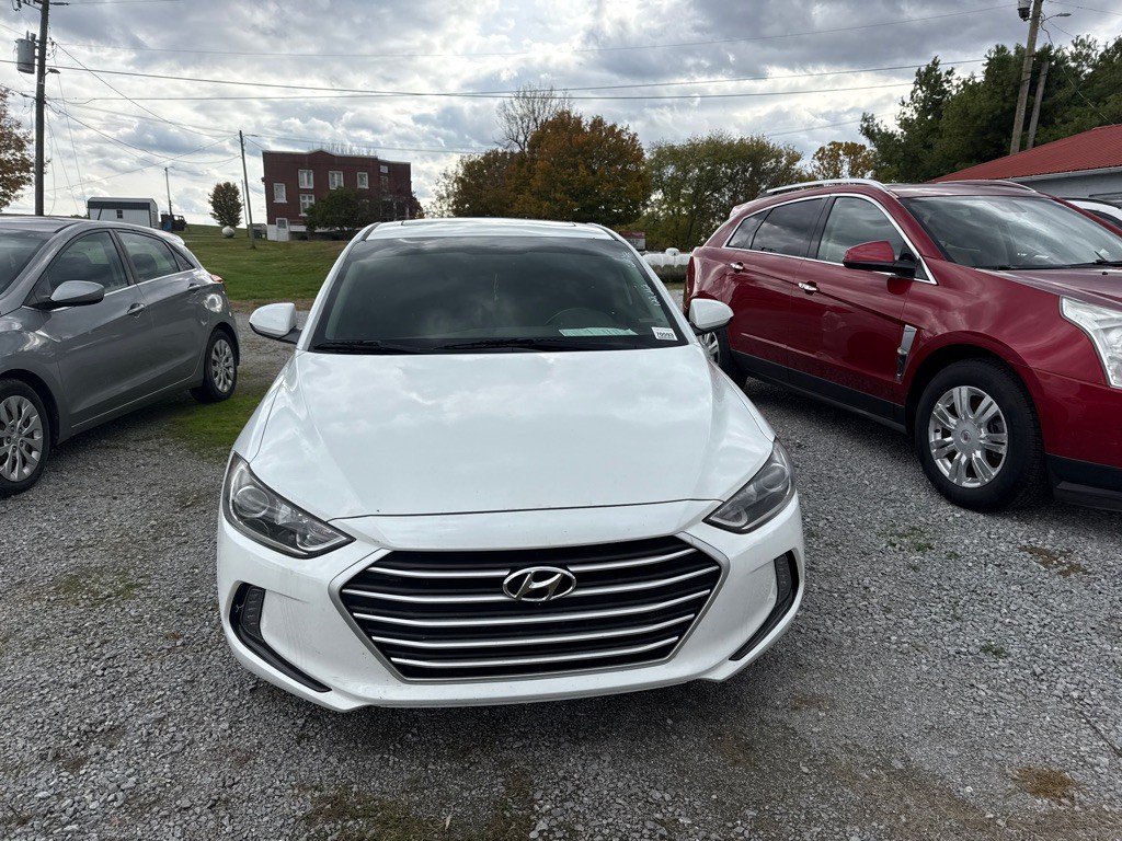 2018 Hyundai Elantra Image 2
