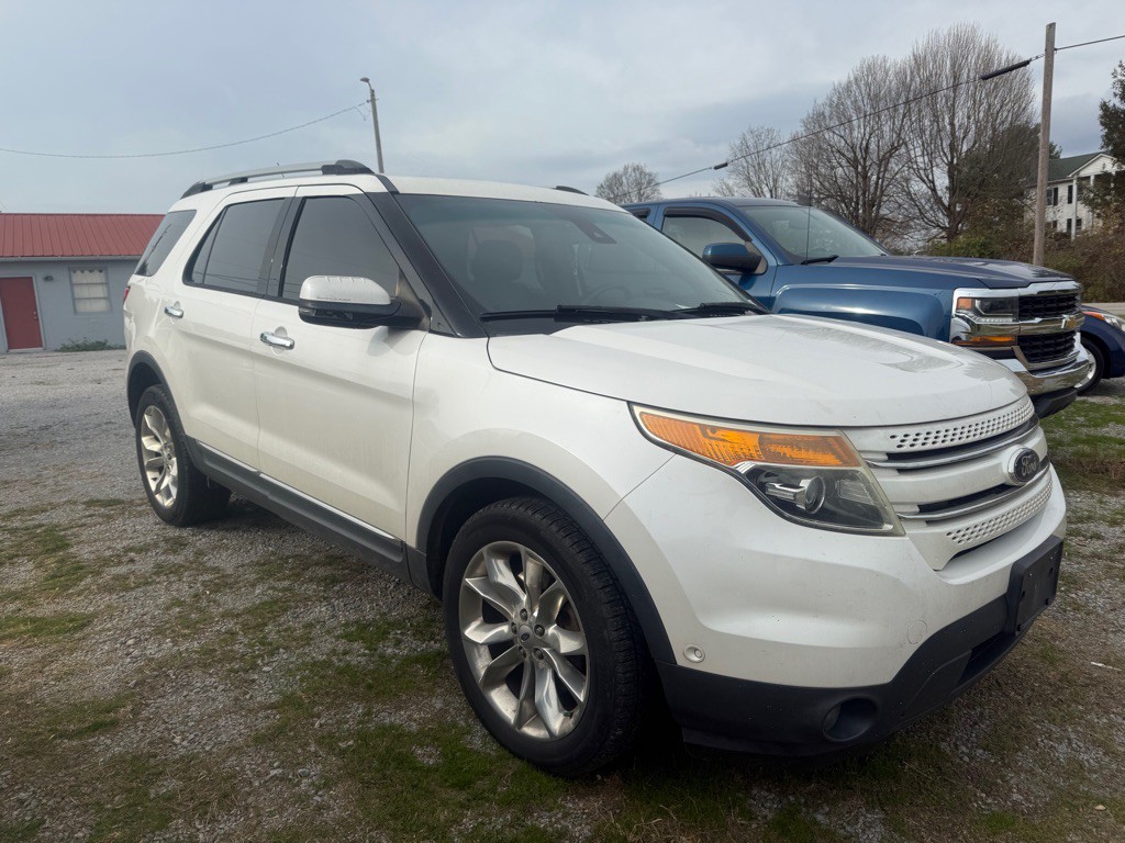 2015 Ford Explorer Image 2