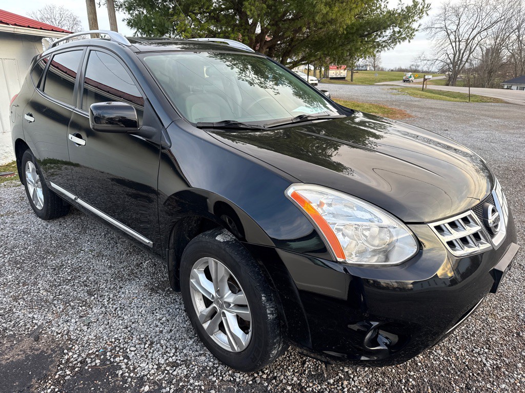 2013 Nissan Rogue Image 1
