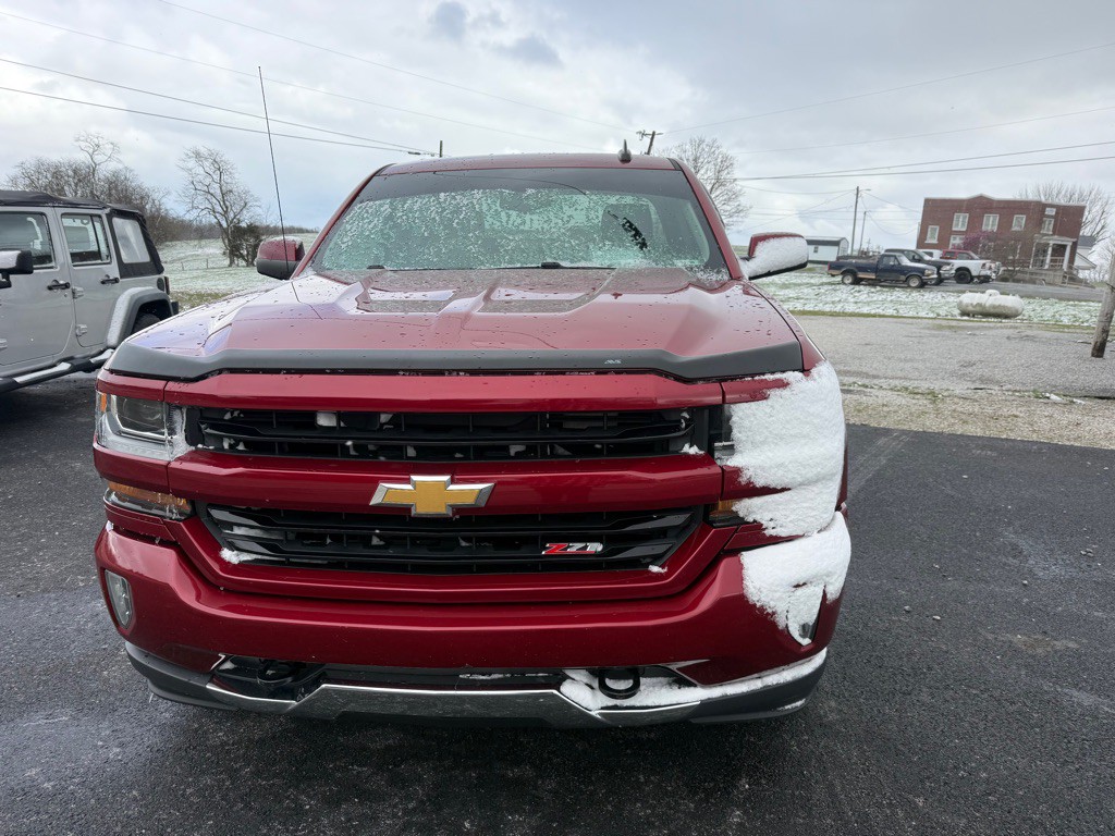 2018 Chevrolet Silverado 1500 Image 2
