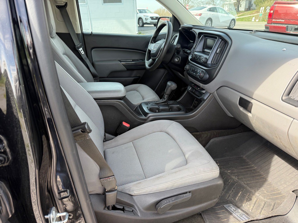 2017 GMC Canyon Image 6