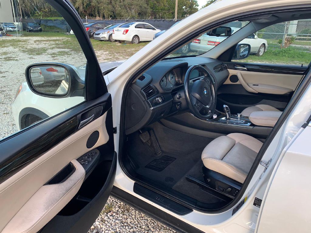 2011 BMW X3 Image 13