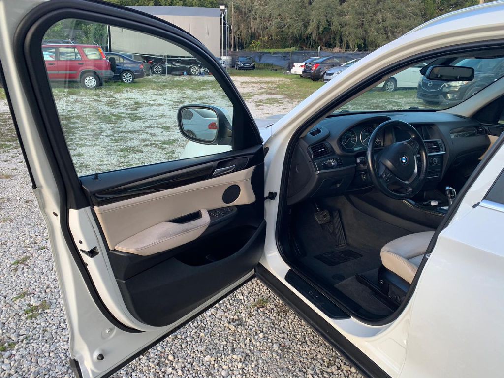 2011 BMW X3 Image 16