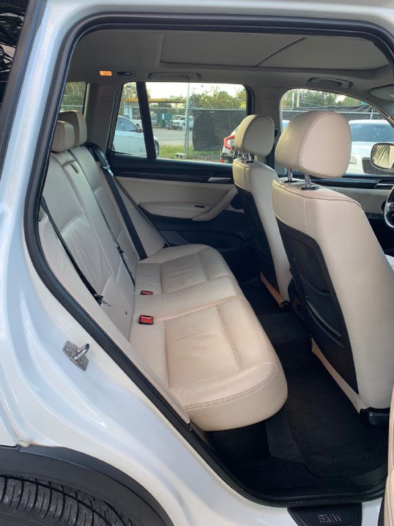 2011 BMW X3 Image 22
