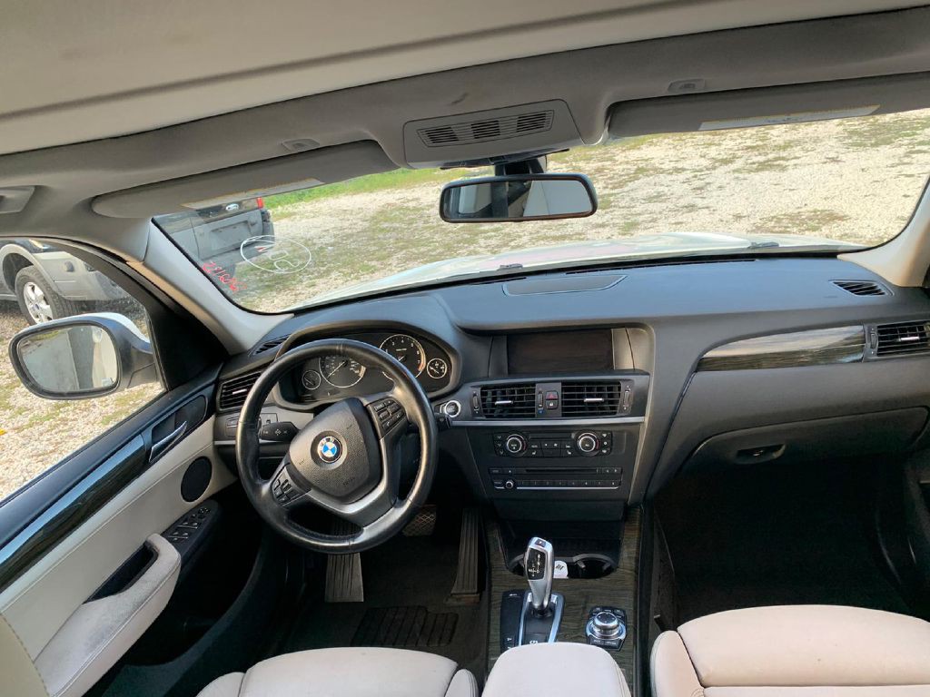 2011 BMW X3 Image 25