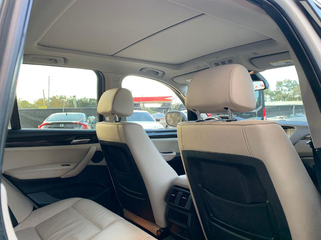 2011 BMW X3 Image 26