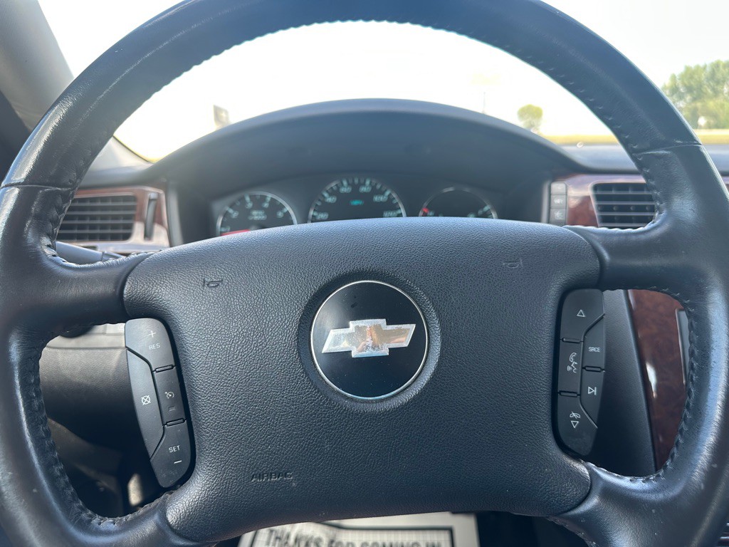 2010 Chevrolet Impala Image 13