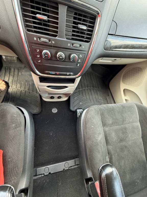 2016 Dodge Grand Caravan Image 17