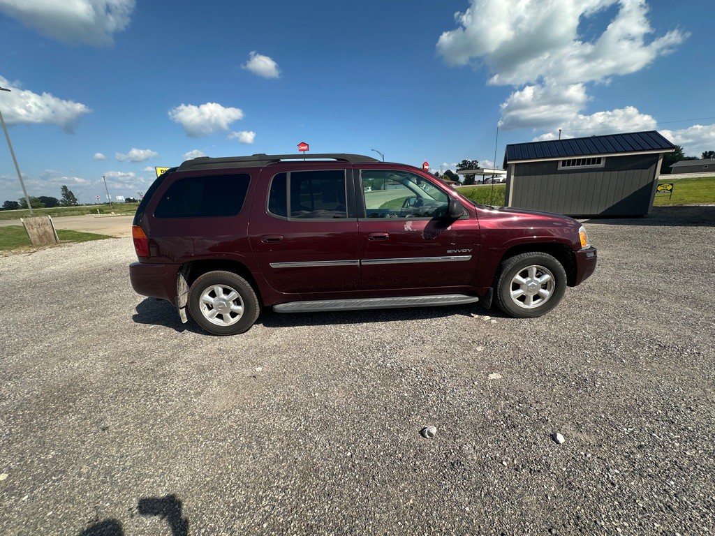 2006 GMC Envoy Image 2