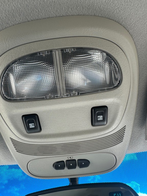 2006 GMC Envoy Image 17