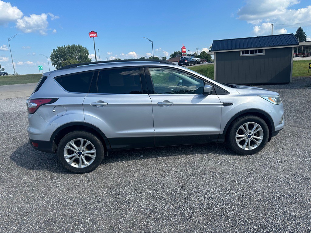 2017 Ford Escape Image 2
