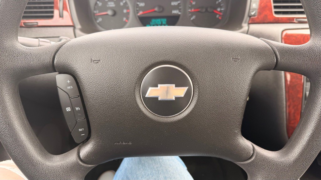 2009 Chevrolet Impala Image 14