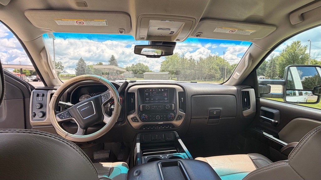 2015 GMC Sierra Image 11