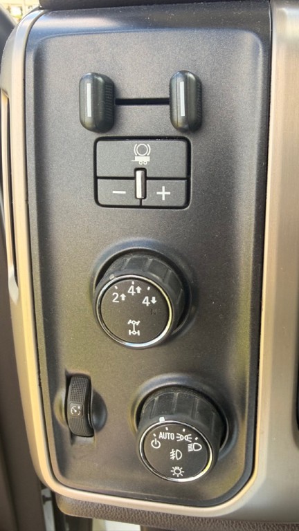 2015 GMC Sierra Image 23