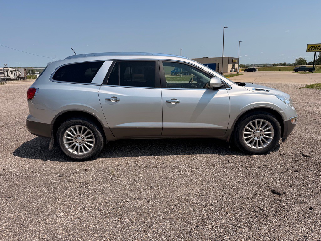 2012 Buick Enclave Image 2