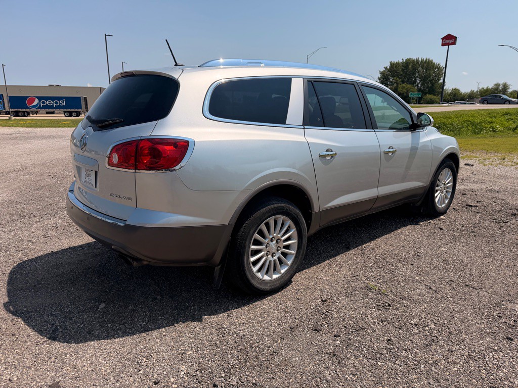 2012 Buick Enclave Image 3