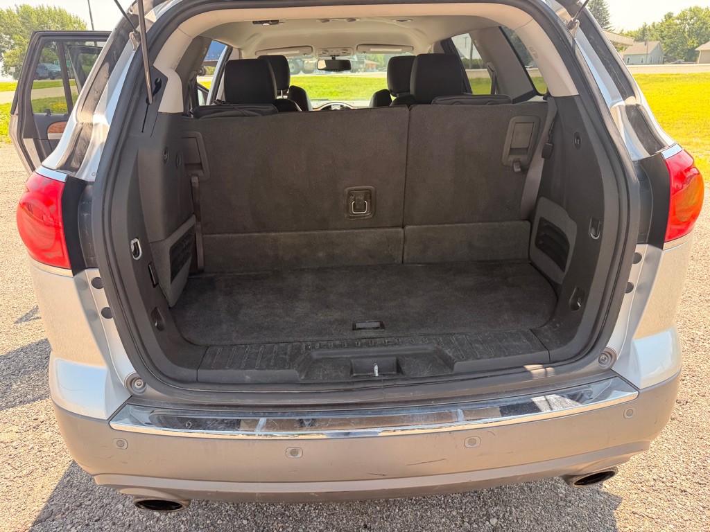 2012 Buick Enclave Image 12