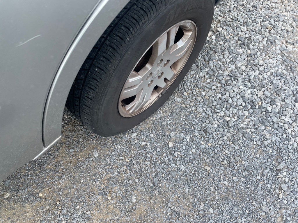 2008 Mitsubishi Endeavor Image 35
