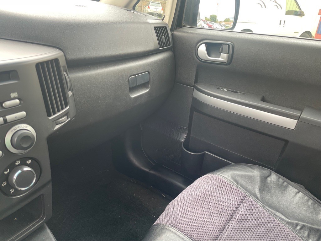 2008 Mitsubishi Endeavor Image 67