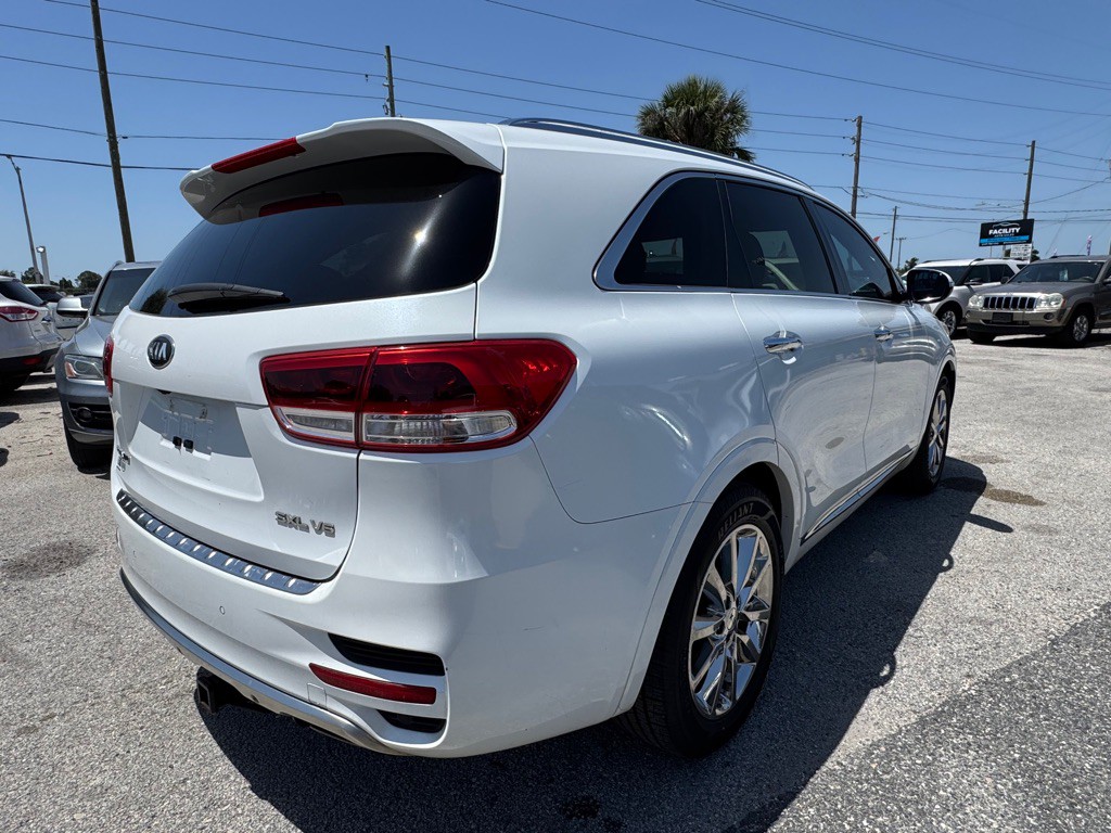 2016 Kia Sorento Image 6