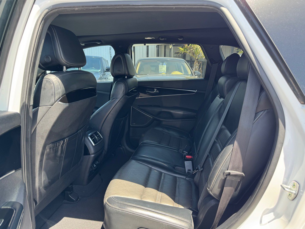 2016 Kia Sorento Image 11