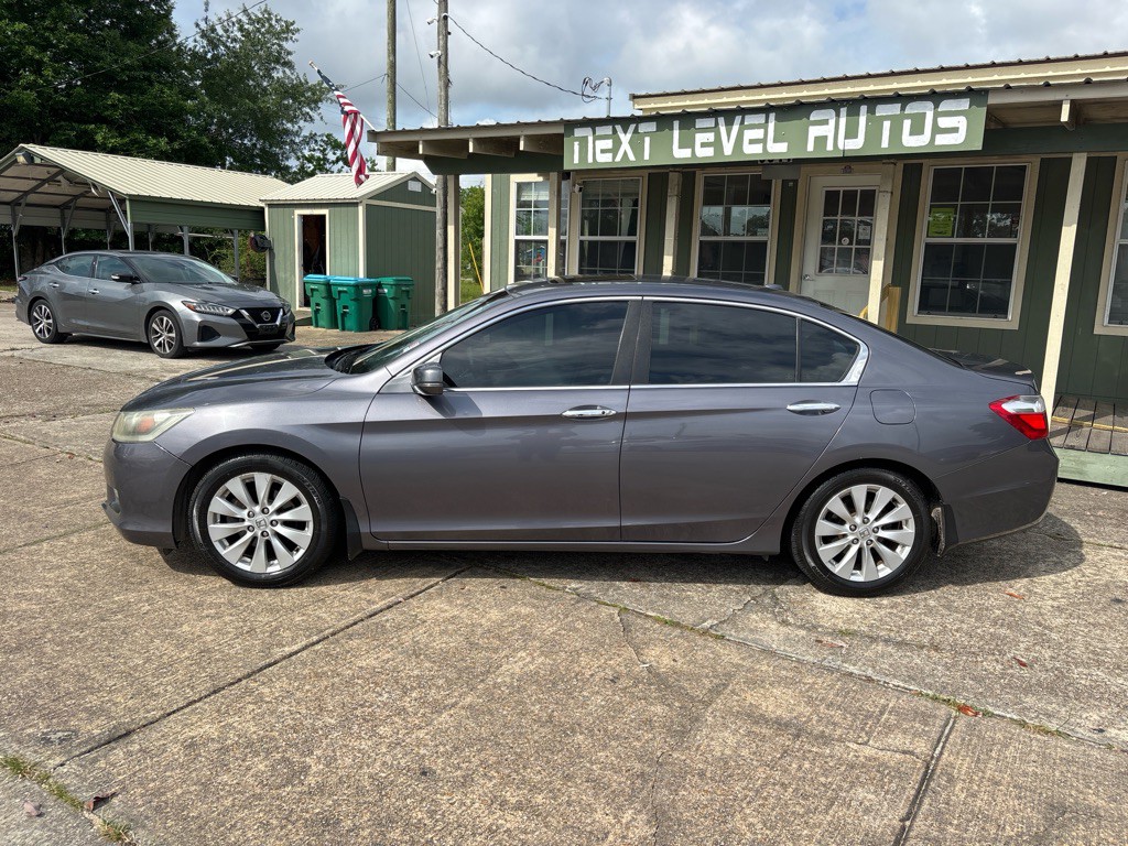 2015 Honda Accord Image 2
