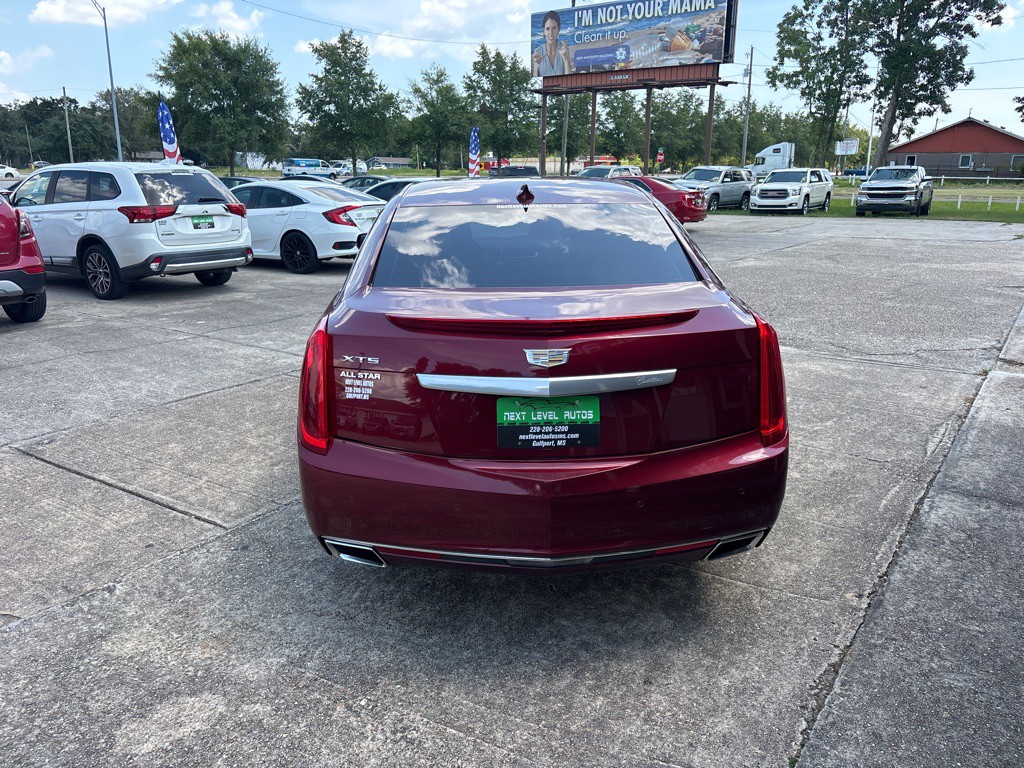 2016 Cadillac XTS Image 8
