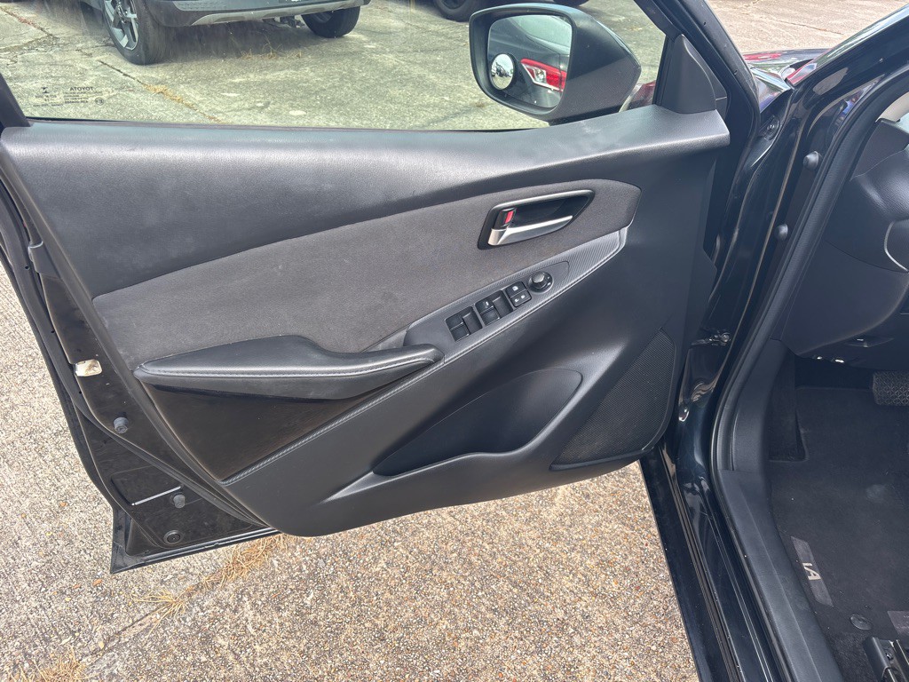 2016 Scion iA Image 10
