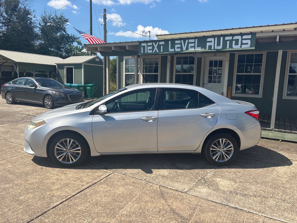 2014 Toyota Corolla Image 2