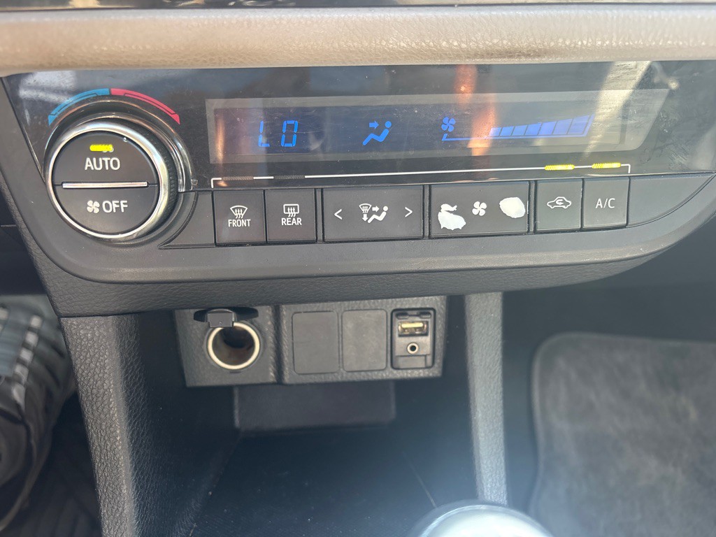 2014 Toyota Corolla Image 14