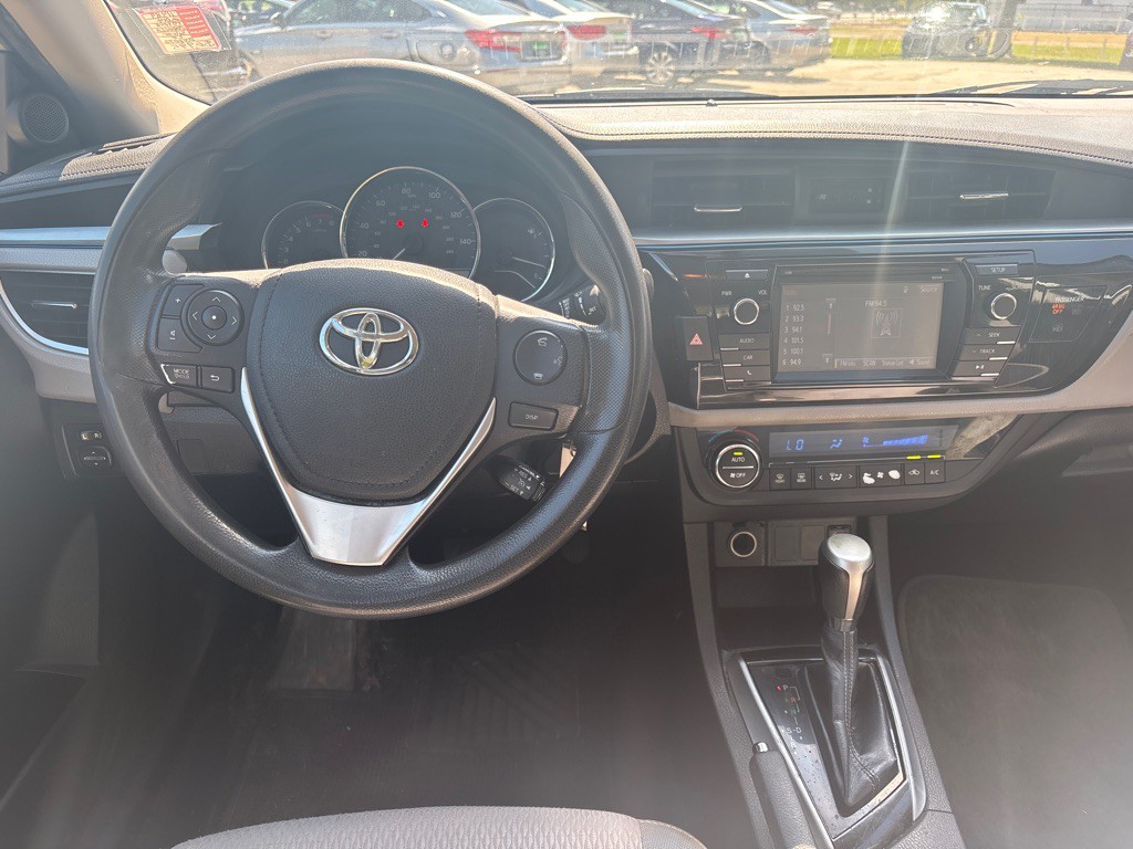 2014 Toyota Corolla Image 15