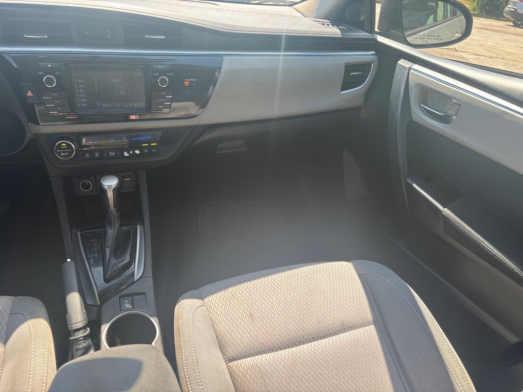 2014 Toyota Corolla Image 16