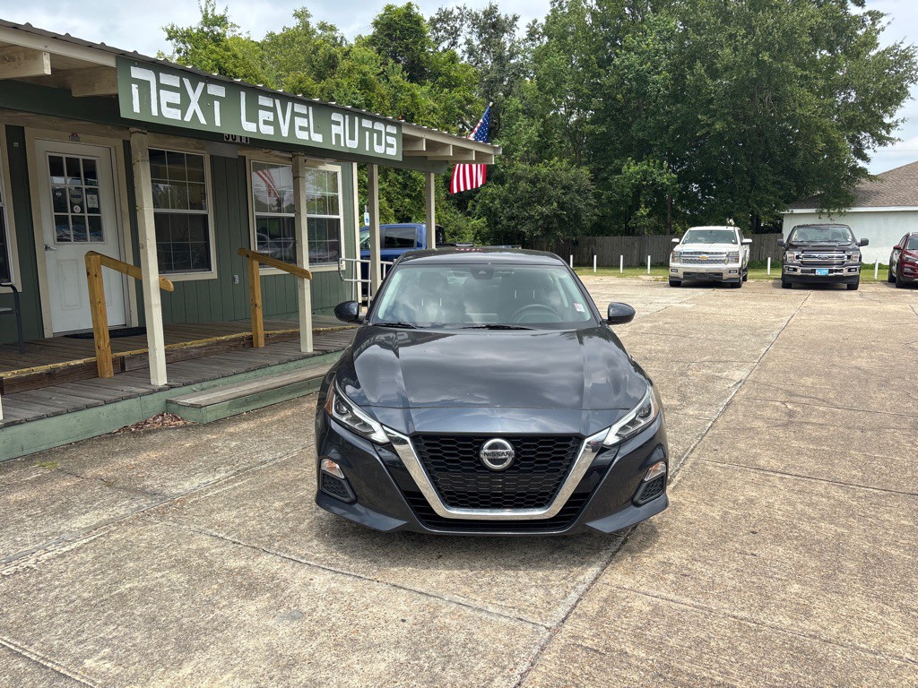 2021 Nissan Altima Image 4