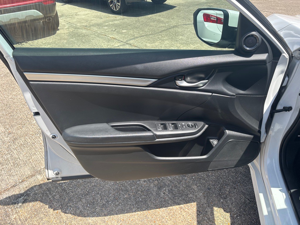 2019 Honda Civic Image 10