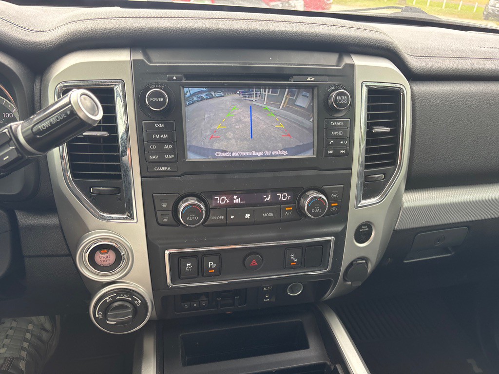 2017 Nissan Titan Image 13