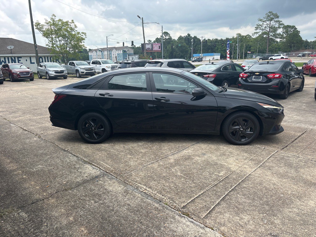 2023 Hyundai Elantra Image 6