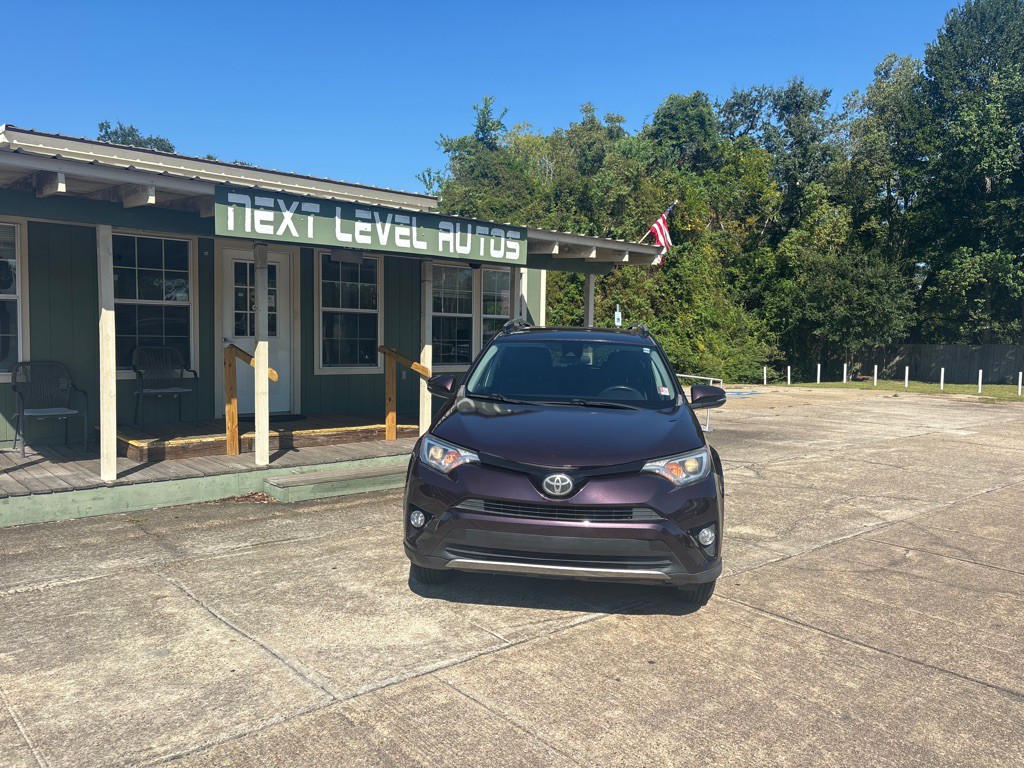 2017 Toyota Rav4 Image 4