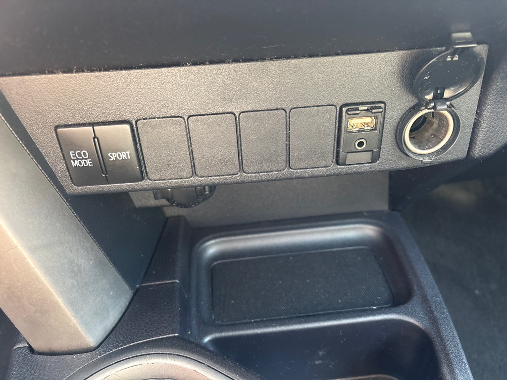 2017 Toyota Rav4 Image 15