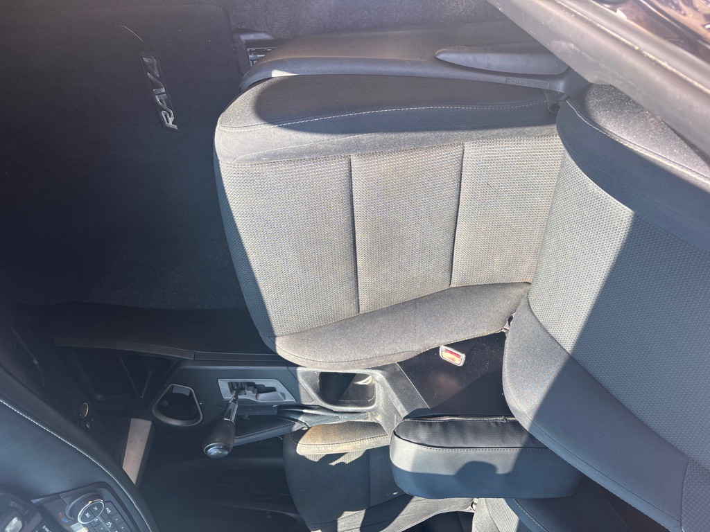 2017 Toyota Rav4 Image 19