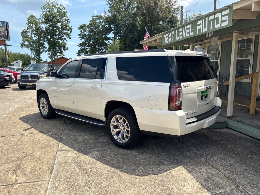 2015 GMC Yukon Image 3